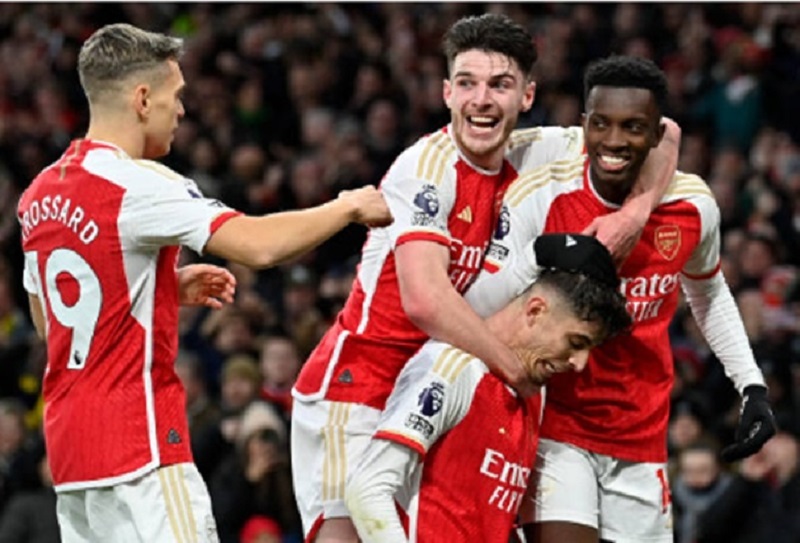 Arsenal hụt hơi trong cuộc đua tranh giành hòn đá tảng của Sao Paulo