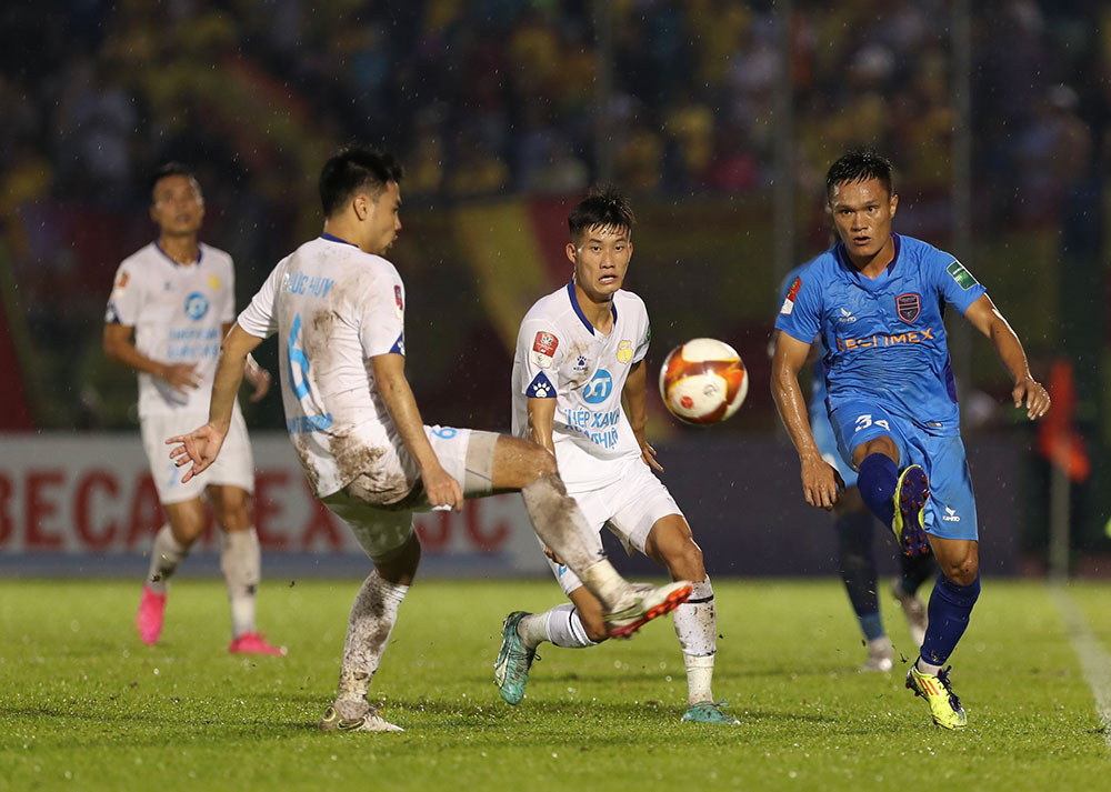 Nam Định sẽ có được chiến thắng trên sân của Becamex Bình Dương.