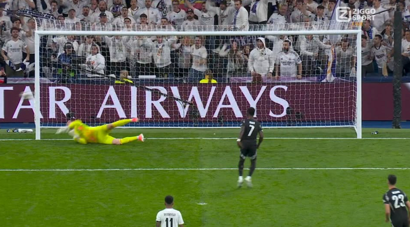 hlv-mikel-arteta-thua-nhan-muon-da-hoc-tro-saka