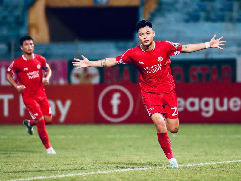 clb-phu-dong-ninh-binh-vung-tien-ty-don-ngoi-sao-cua-dt-viet-nam