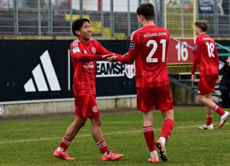 fortuna-dusseldorf-doi-bong-duc-cung-luc-so-huu-hai-ngoi-sao-viet-kieu