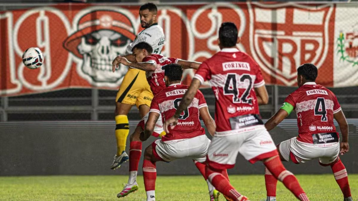 Nhận định soi kèo CRB vs Ferroviaria lúc 7h30 ngày 14/10/2025