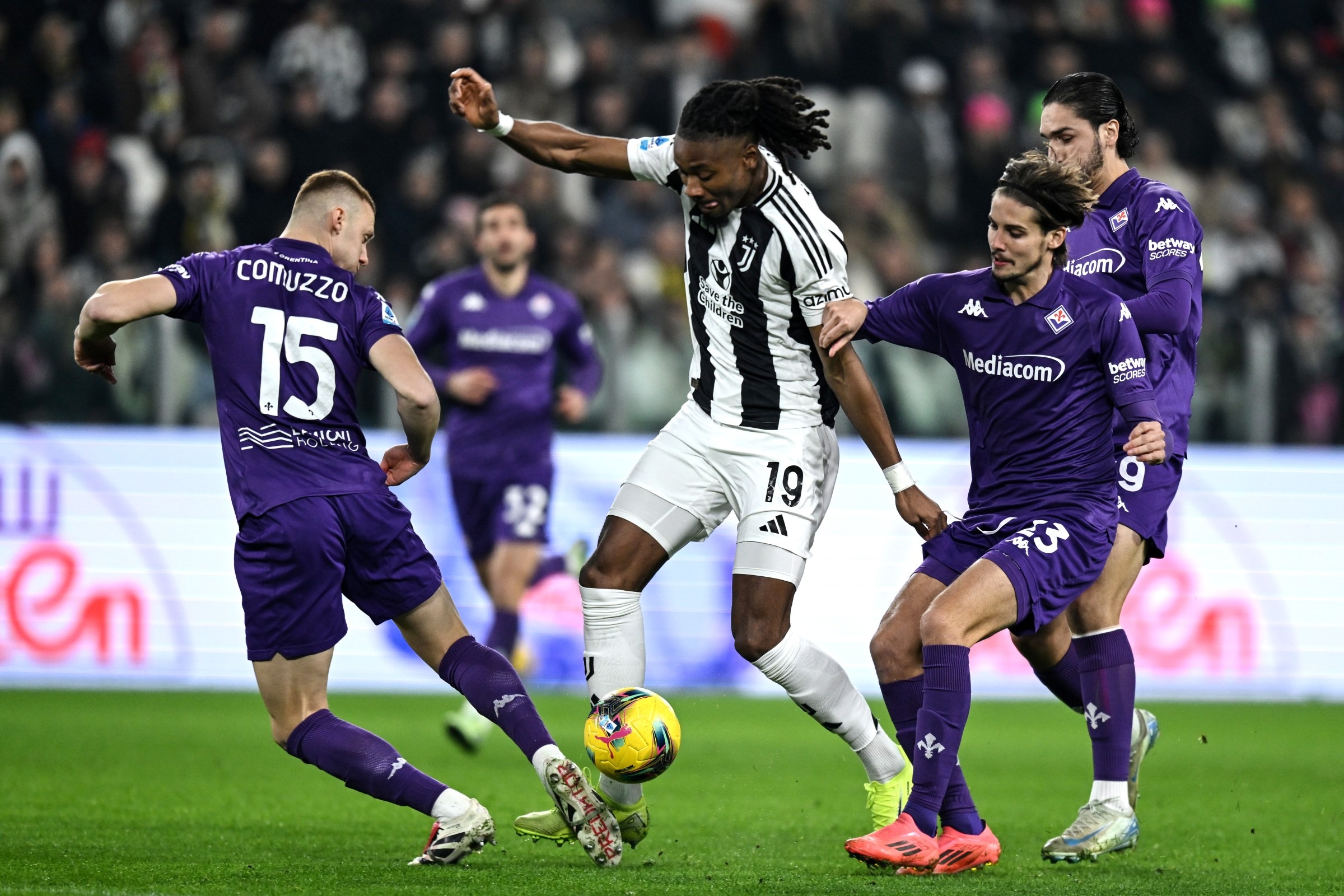 Nhận định soi kèo Fiorentina vs Juventus lúc 00h00 ngày 23/11/2025