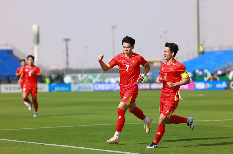 hlv-kim-sang-sik-noi-ro-nguyen-nhan-dinh-bac-vang-mat-tu-dau-u23-viet-nam-van-con-noi-lo-luc-luong