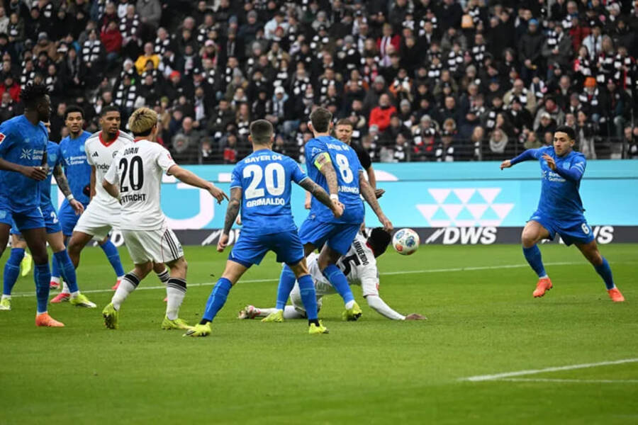 Eintracht Frankfurt vs Bayer Leverkusen (21:30 – 31/01) | Xem lại trận đấu