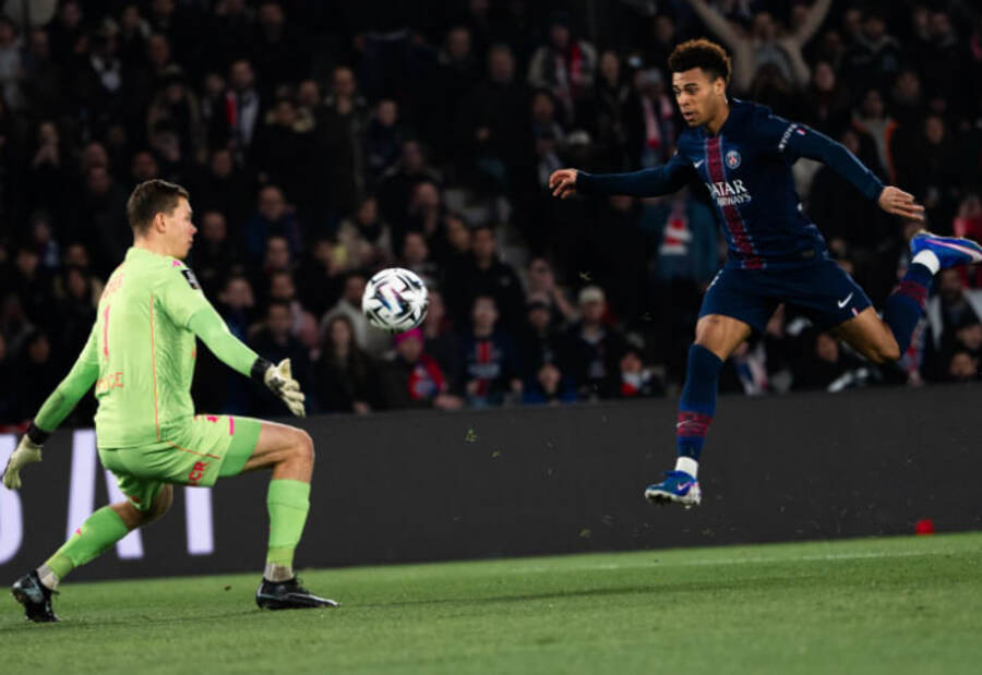 PSG vs Metz (03:05 – 22/02) | Xem lại trận đấu