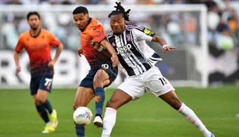 Juventus vs Genoa (23:00 – 06/04) | Xem lại trận đấu